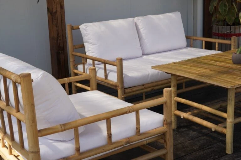 מערכת ישיבה יוקרתית לגינה דגם זוהר 2+1+1 + שולחן מרכזי 2