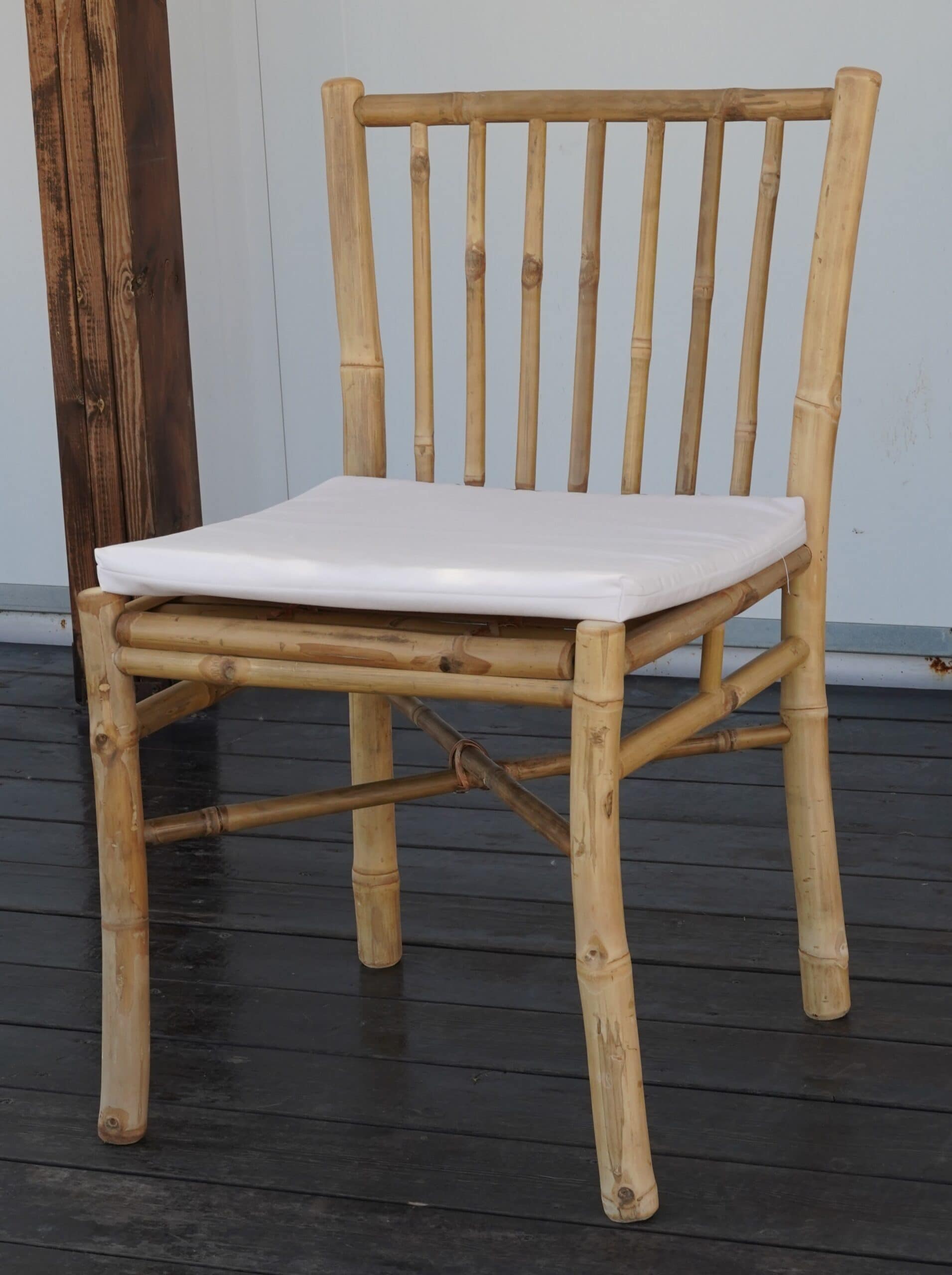 כסא אוכל כולל כרית מושב דגם שגיא 4